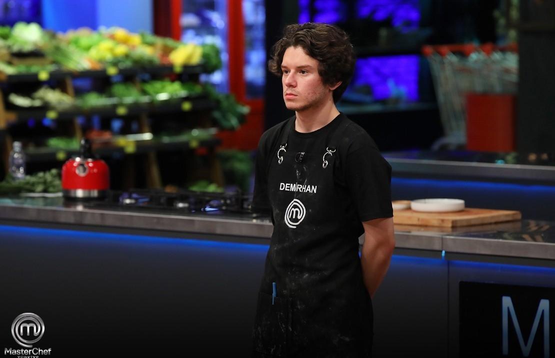MASTERCHEF KİM ELENDİ