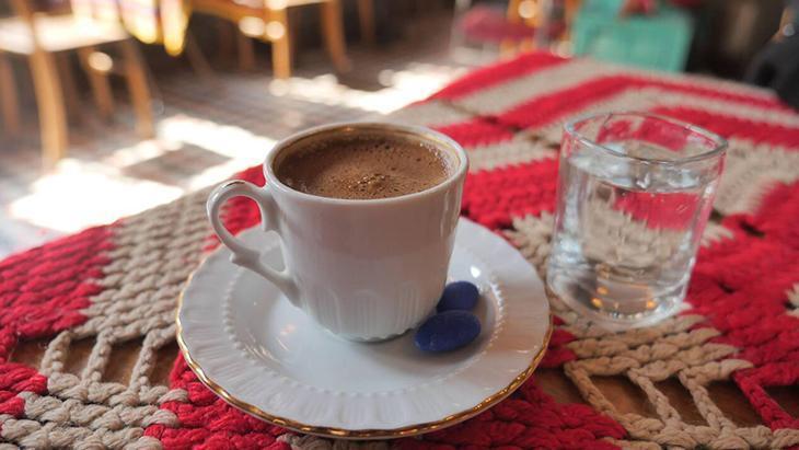 Fincandaki acı tadı yok edin Doğru ölçü ve doğru derece