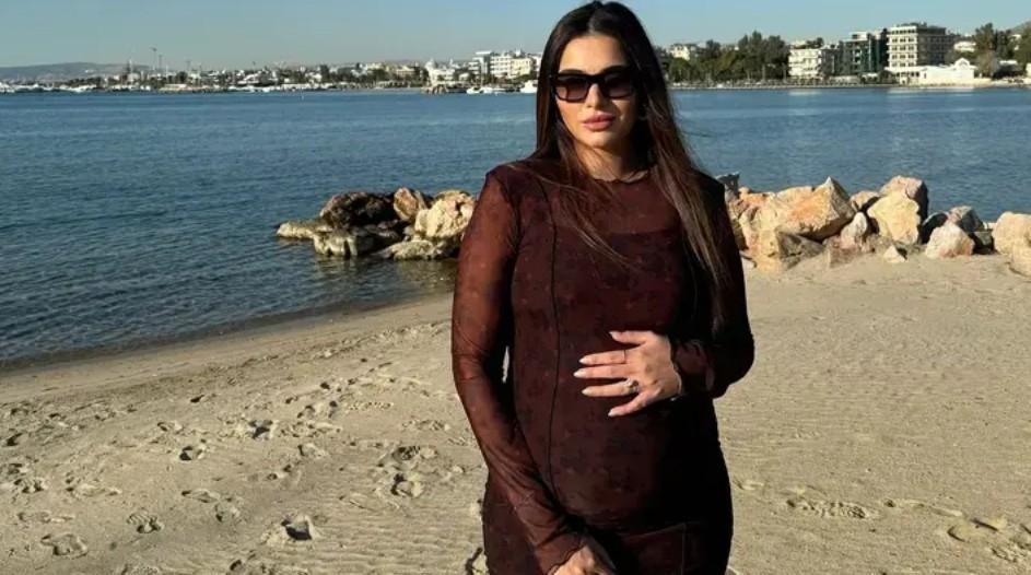 Paristen peş peşe paylaştı Melisa Aslı Pamuk pozlarıyla beğeni topladı