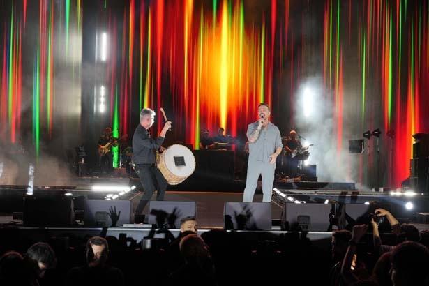 Sinan Akçıl Erzurumda fırtına gibi esti Festivalde coşku zirve yaptı