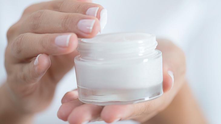 Hassas ciltlerin yeni favorisi Dermatologlar Mandelik asidi öneriyor