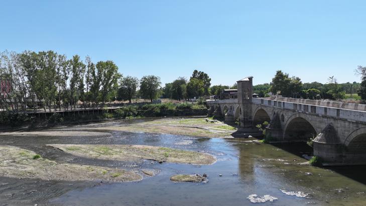 Tunca Nehri’nde şaşırtan görüntü Debi beşte bire düştü, ortaya çıkan manzara şaşırttı