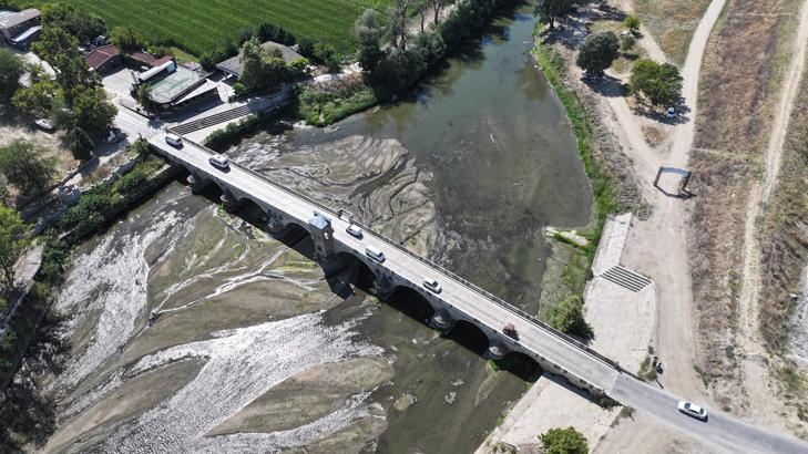 Tunca Nehri’nde şaşırtan görüntü Debi beşte bire düştü, ortaya çıkan manzara şaşırttı