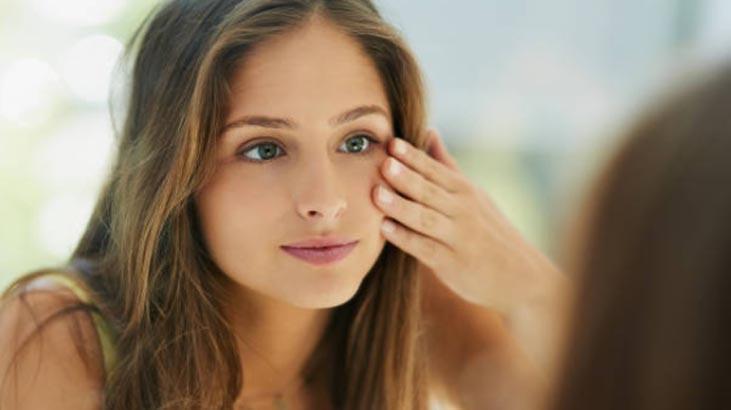 Havuç-pancar maskesi sayesinde cilt lekeleri kalmasın Vitamin deposu karışım