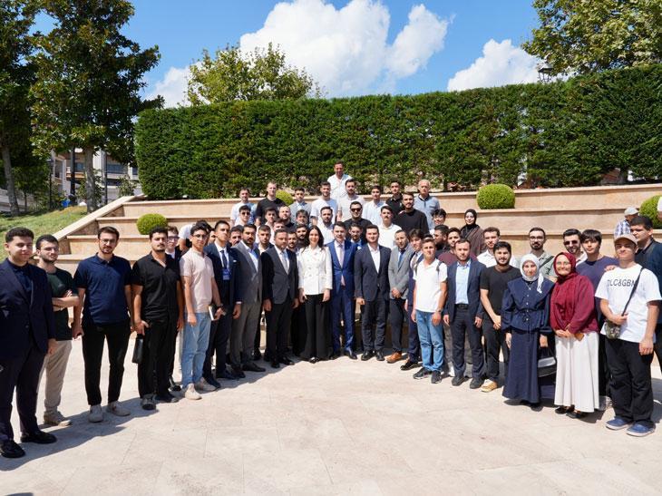 COP31 Başkanı Kurum, Demokrasi Ve Özgürlükler Adası’nda “Nextgencop30.5” İklim Zirvesi’ne katıldı