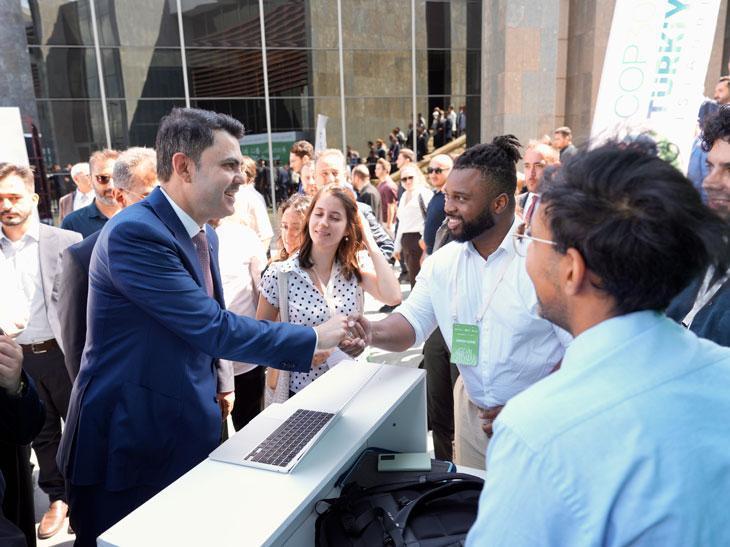 COP31 Başkanı Kurum, Demokrasi Ve Özgürlükler Adası’nda “Nextgencop30.5” İklim Zirvesi’ne katıldı