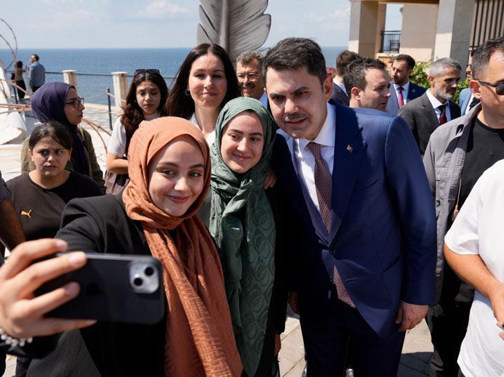 COP31 Başkanı Kurum, Demokrasi Ve Özgürlükler Adası’nda “Nextgencop30.5” İklim Zirvesi’ne katıldı