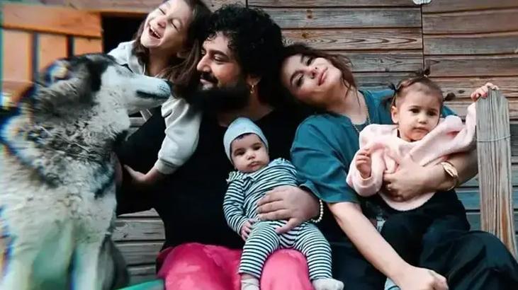 Dördüncü kez anne oldu İşte Atiye ve minik kızı Imanyden ilk kare