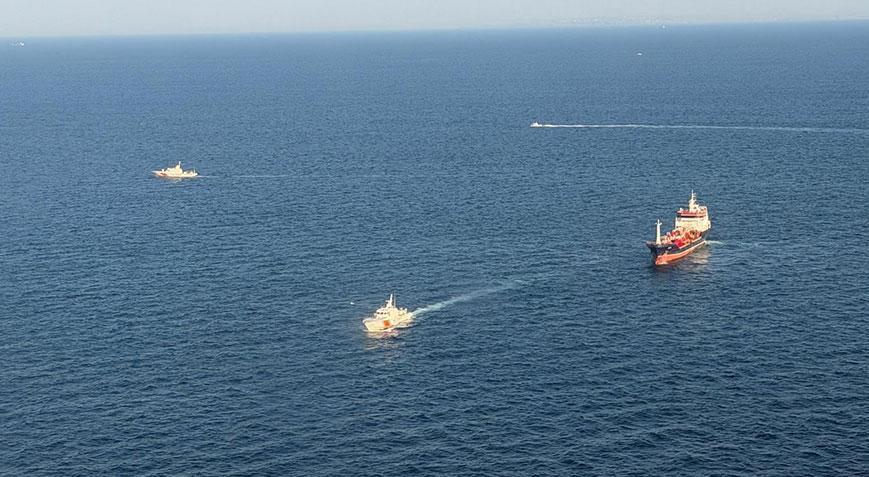 Silivri açıklarında iki gemi çarpıştı İşte bölgeden görüntüler...
