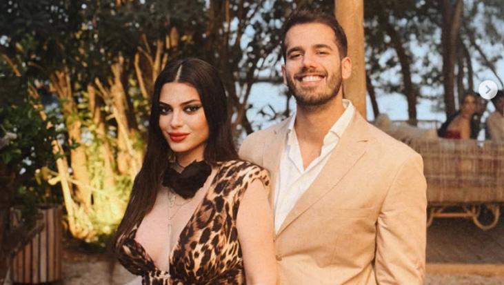 AŞK HAYATIYLA DA GÜNDEMDE
