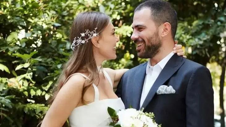 Aslı Enverin kızı Elay okula başladı Başarmanın mutluluğu