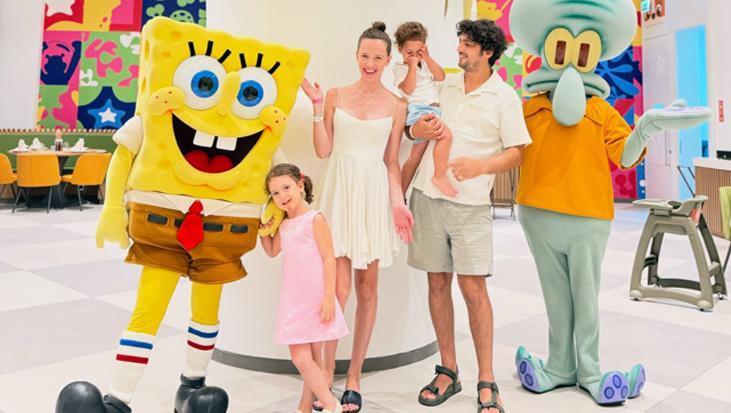 Aile saadeti Taner Ölmez, eşi ve çocuklarıyla tatil pozlarını paylaştı
