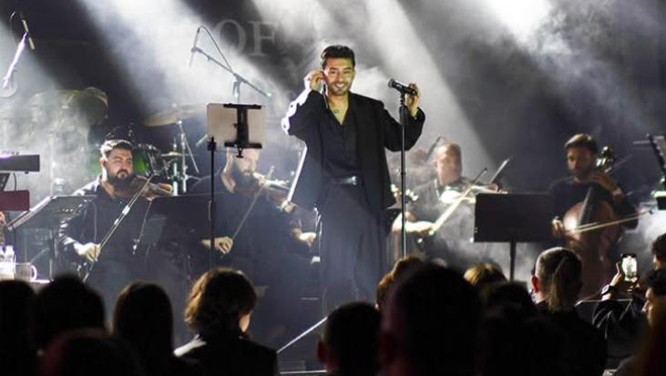 KONSER YARIDA KALDI, ARBEDE ÇIKTI