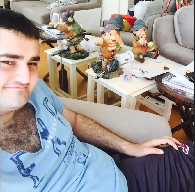 CZN Burakın yıllar içindeki değişimi inanılmaz İğne ipliğe dönmüş