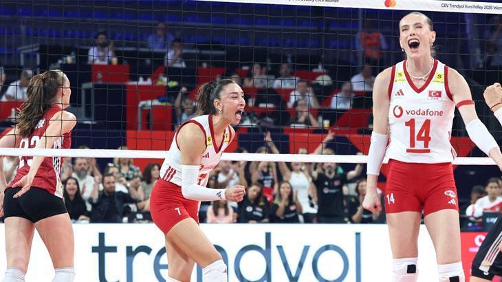 FİLENİN SULTANLARI YARI FİNAL MAÇ SONUCU 🔴 Türkiye - Sırbistan yarı final voleybol maçı kaç kaç bitti Türkiye finale yükseldi mi