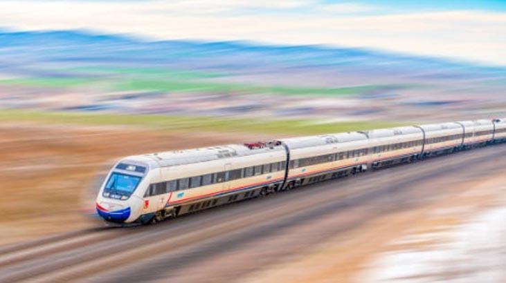 Sıcak hava dalgasına tek çare: Rayların üzerine serdiler 300 kilometre hız yaptı