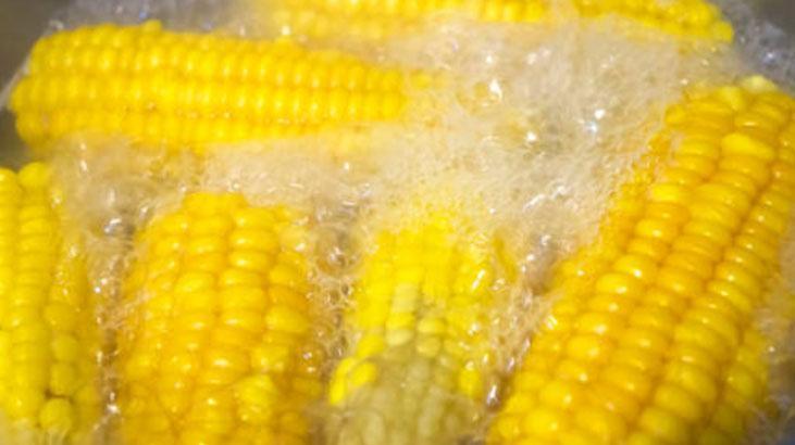 Akşam yemeğinin vazgeçilmezi olacak: Mısır çorbası 15 dakikada hazır