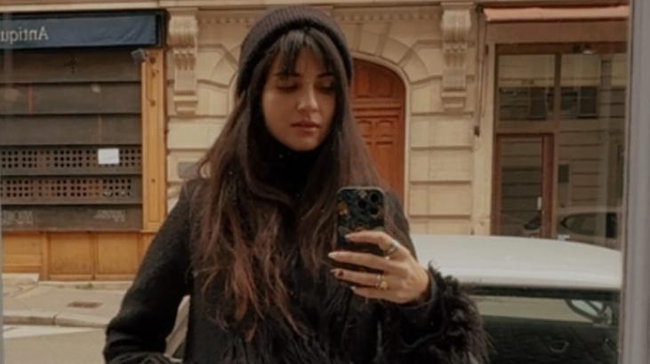 Paris pozlarıyla tam not aldı Tuba Büyüküstünün sade güzelliğine yorum yağdı
