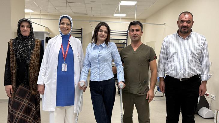 AYAK VE BACAKLARINDA HİÇ HAREKET YOKTU