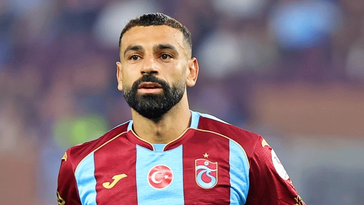 İÇERİDE GOLLERİNİ ATIYOR