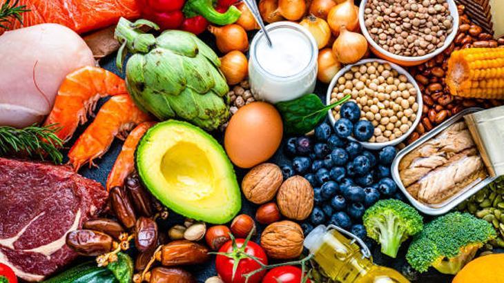 Düğünde giymek istediği etek üzerine olmadı Kırmızı sevdası 61 yaşında 25 kilo verdirdi