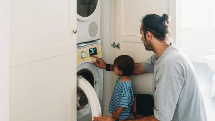 Çamaşır ve kurutma makinesi üst üste koyulur mu Elektrik faturasını artırıyormuş