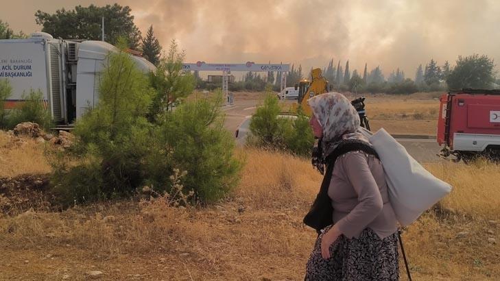 Adana ve Antalyadaki orman yangınlarından görüntüler
