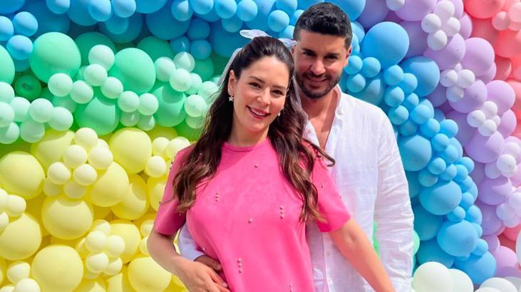 Dubai çölünde romantik anlar Yıldız Çağrı Atiksoy ve eşi Berk Oktay aşk tazeledi
