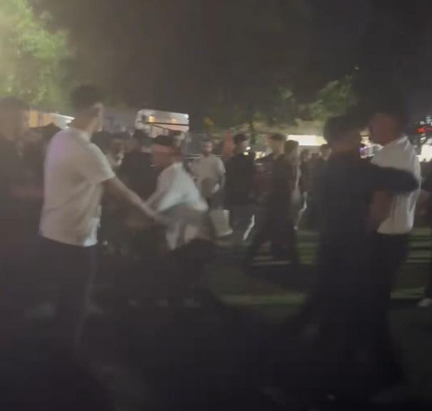 Yıldız Tilbe konserinde kavga çıktı Ekipler müdahale etti