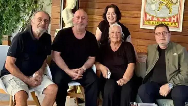 BABASIYLA TAVLA OYNADI