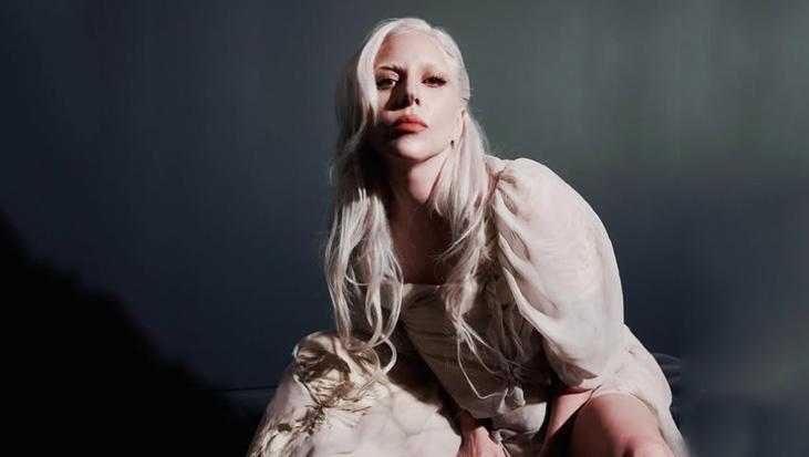 Lady Gaga anne oldu Bebeğiyle ilk kez görüntülendi
