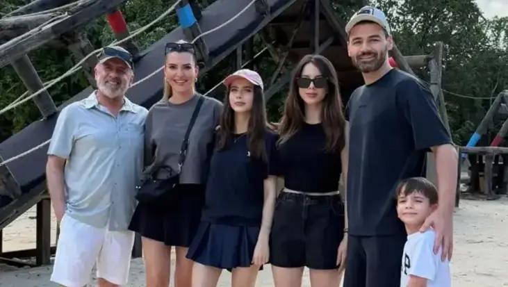 Merve Aydın kaybettiği annesini anarken gözyaşlarına boğuldu: Şuram düğümleniyor