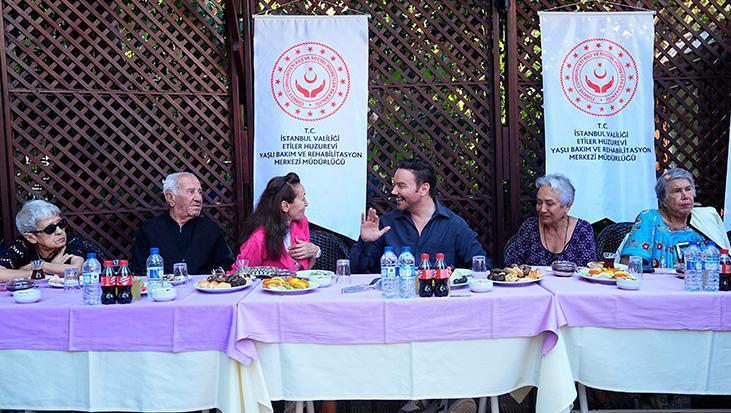 Sinan Akçıl huzurevi sakinleriyle bir araya geldi: Benim yerime onlar bana huzur verdi
