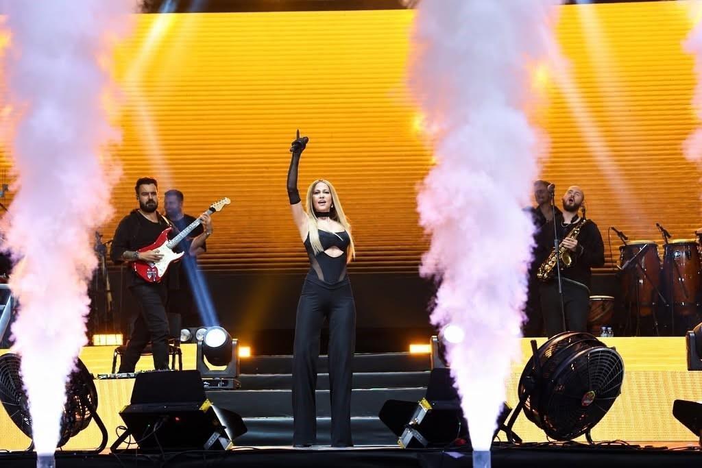 Elma Festivaline Derya Uluğ damgası