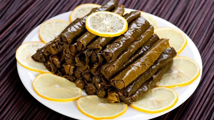 Dağılmayan ve açılmayan sarmanın sırrı Mutfakta zaman kazandıran püf noktaları