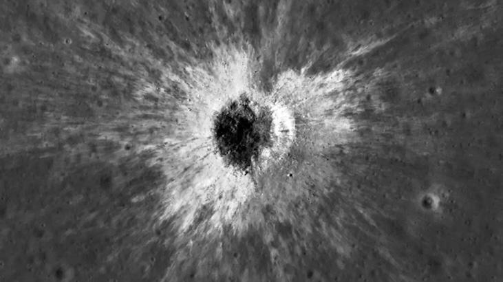 Massive lunar crater may be the largest recent impact site observed in the Solar System - Milliyet