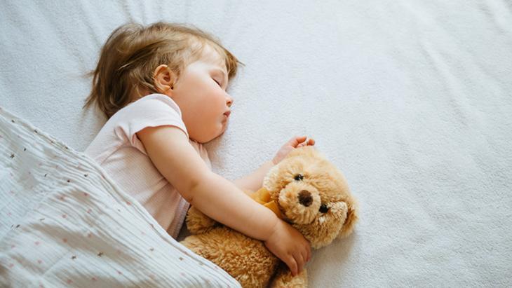 Tatil bitti, uyku düzeni kaçtı mı Okul öncesi stressiz geçiş rehberi