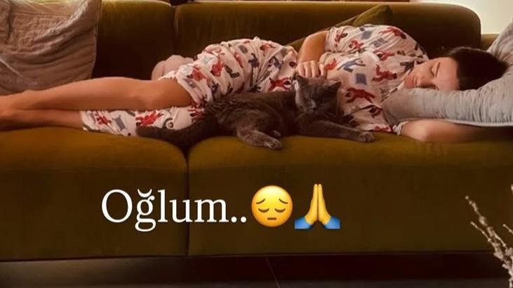 Simge Sağın, kedisi Cino'nun mezarını ziyaret etti