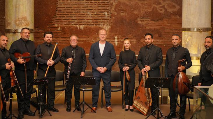 Ödüllü İngiliz oyuncu Owen Teale festival için geldiği İstanbul'u gezdi