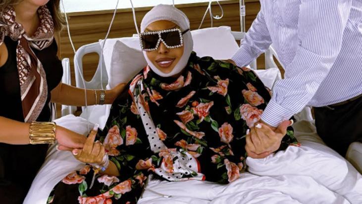 Bülent Ersoy havalimanında makyajsız görüntülendi
