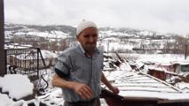 Simav'da fırtına çatı uçurdu, bacaları yıktı