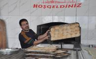 Gaziantep’te asırlık ‘kömbe’ geleneği sürüyor