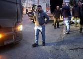İstanbul- Avcılar'da TIR'ın çarptığı motosiklet sürücüsü hayatını kaybetti; kaza anı kamerada