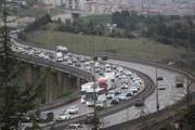 TEM Otoyolu Kocaeli geçişinde dönüş yoğunluğu