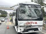 Uşak'ta işçi taşıyan midibüs, servis otobüsüne çarptı; 20 yaralı