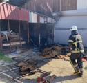 Hatay'da ayakkabı imalathanesi küle döndü
