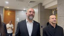 Hait Ergenç ve Rıza Kocaoğlu 'Yalan tanıklık' suçundan hakim karşısına çıktı! Aylık gelirlerini açıkladı