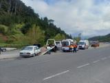 Bolu'da iki otomobilin çarpıştığı kazada 4 kişi yaralandı
