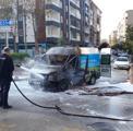Kırşehir’de süt taşıyan kamyonet yandı