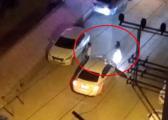 Gece Yarısı Sokaktaki Kadın Korku Dolu Anlar Yaşadı: Sürücü Gözaltına Alındı